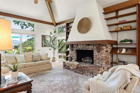 497 Hillsdale Drive Santa Rosa CA 95409