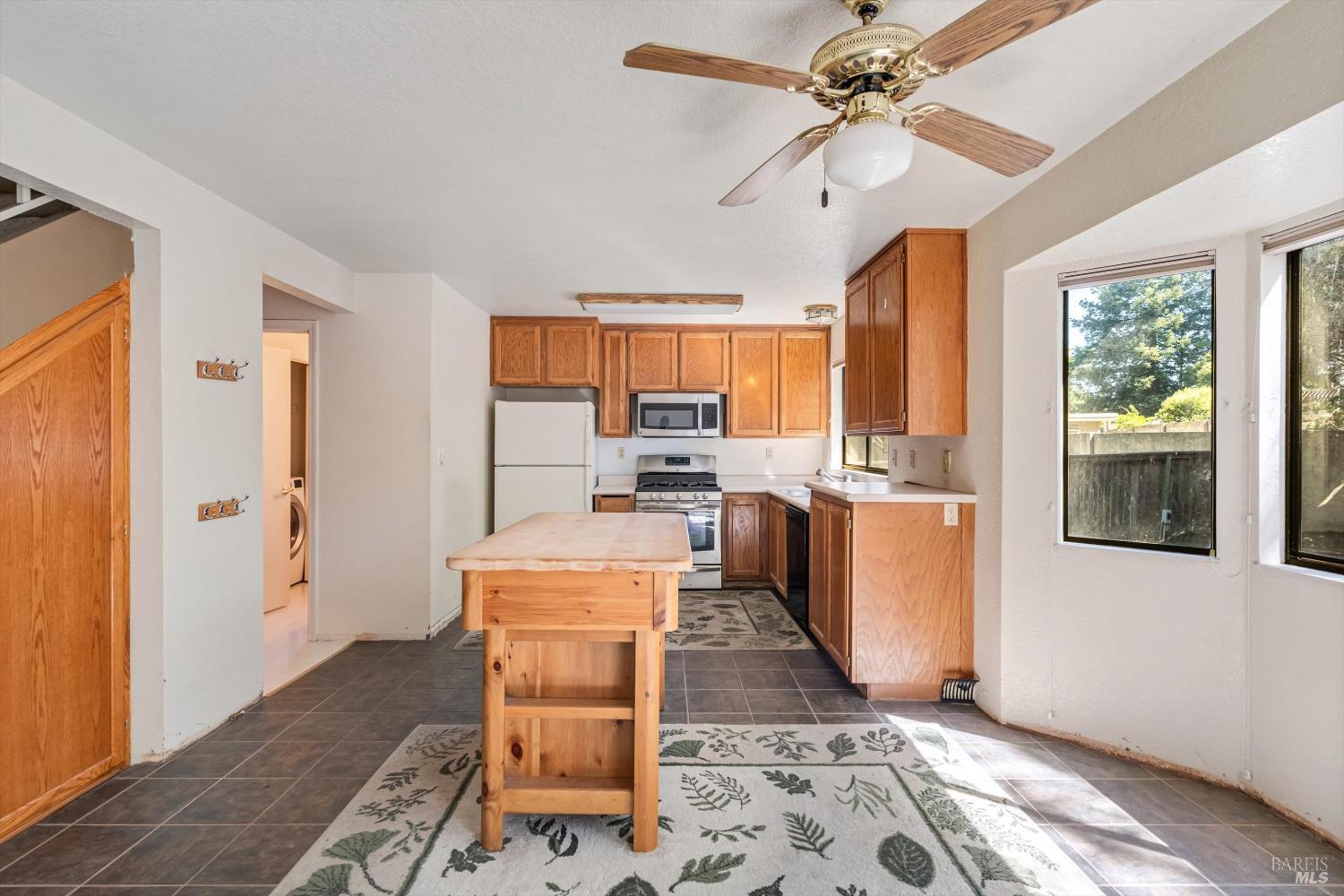 7408 Maximillian Place Rohnert Park CA 94928