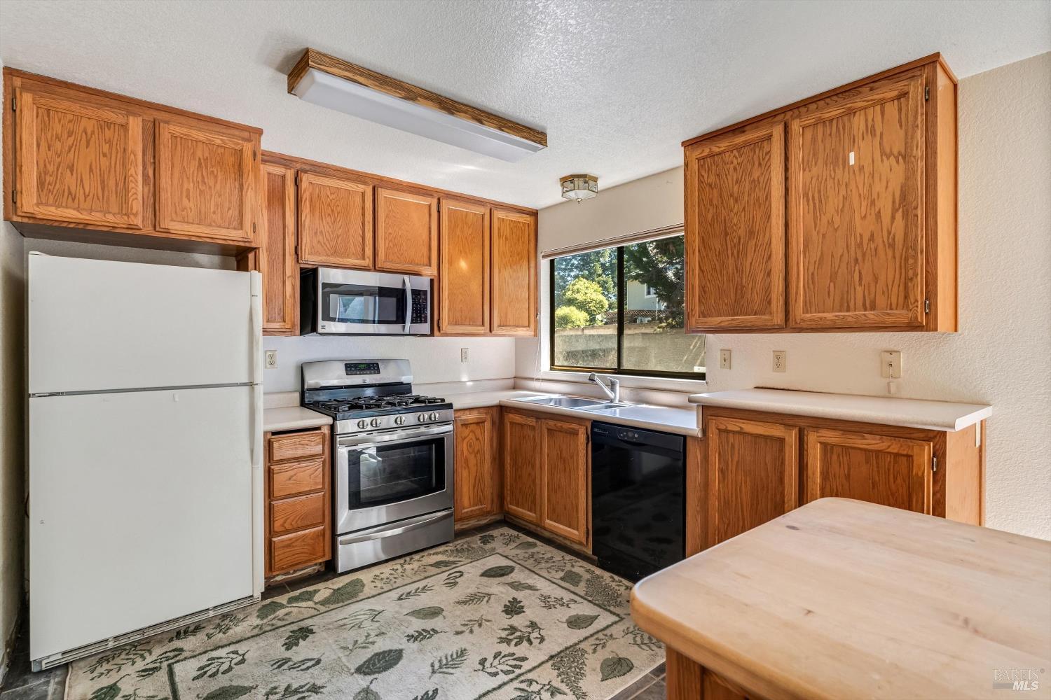 7408 Maximillian Place Rohnert Park CA 94928
