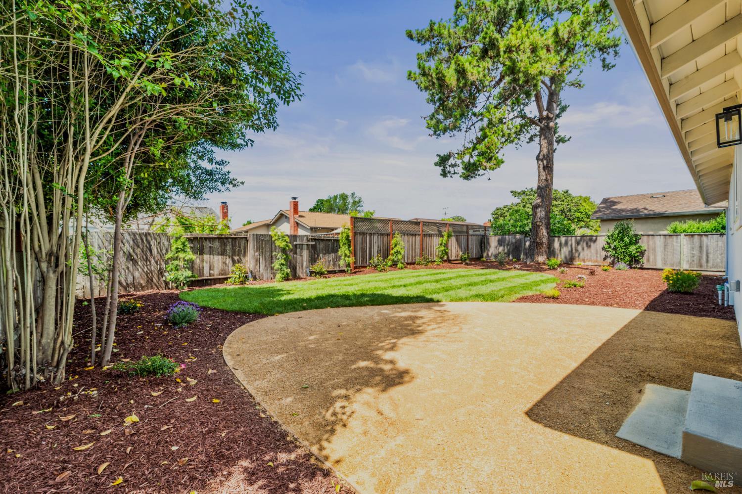 1521 Sarkesian Drive Petaluma CA 94954
