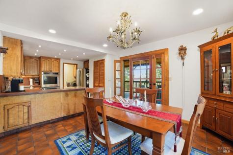 26807 Oak Knoll Terrace Cloverdale CA 95425