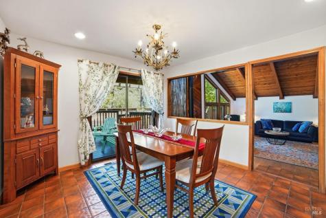 26807 Oak Knoll Terrace Cloverdale CA 95425