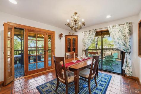 26807 Oak Knoll Terrace Cloverdale CA 95425