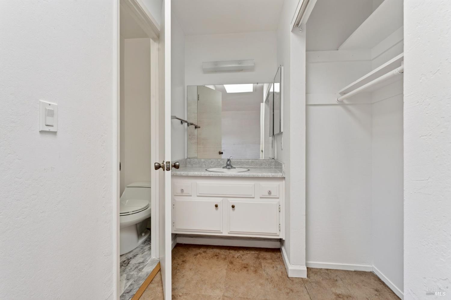 922 Cottonwood Court Petaluma CA 94954