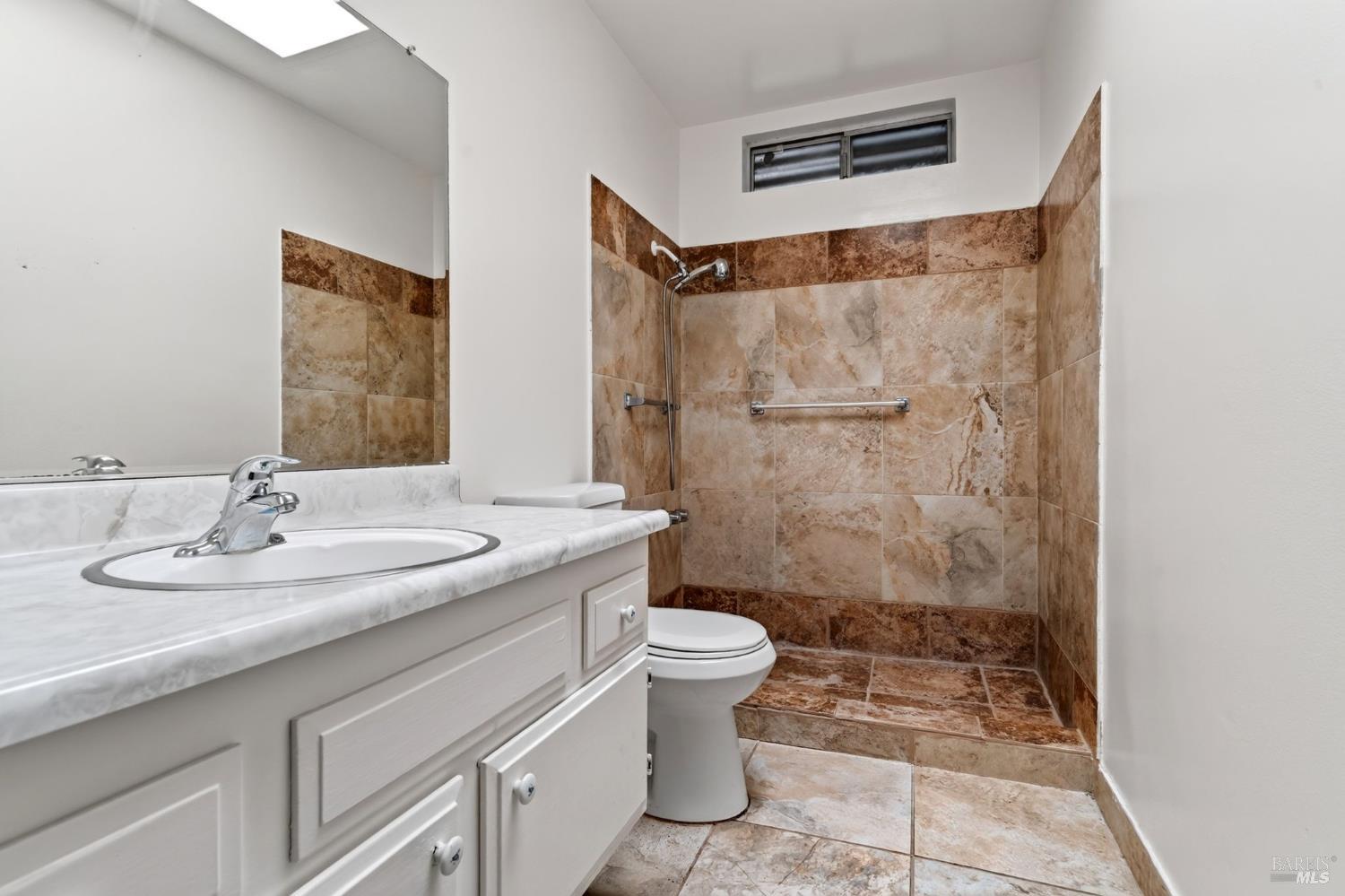 922 Cottonwood Court Petaluma CA 94954