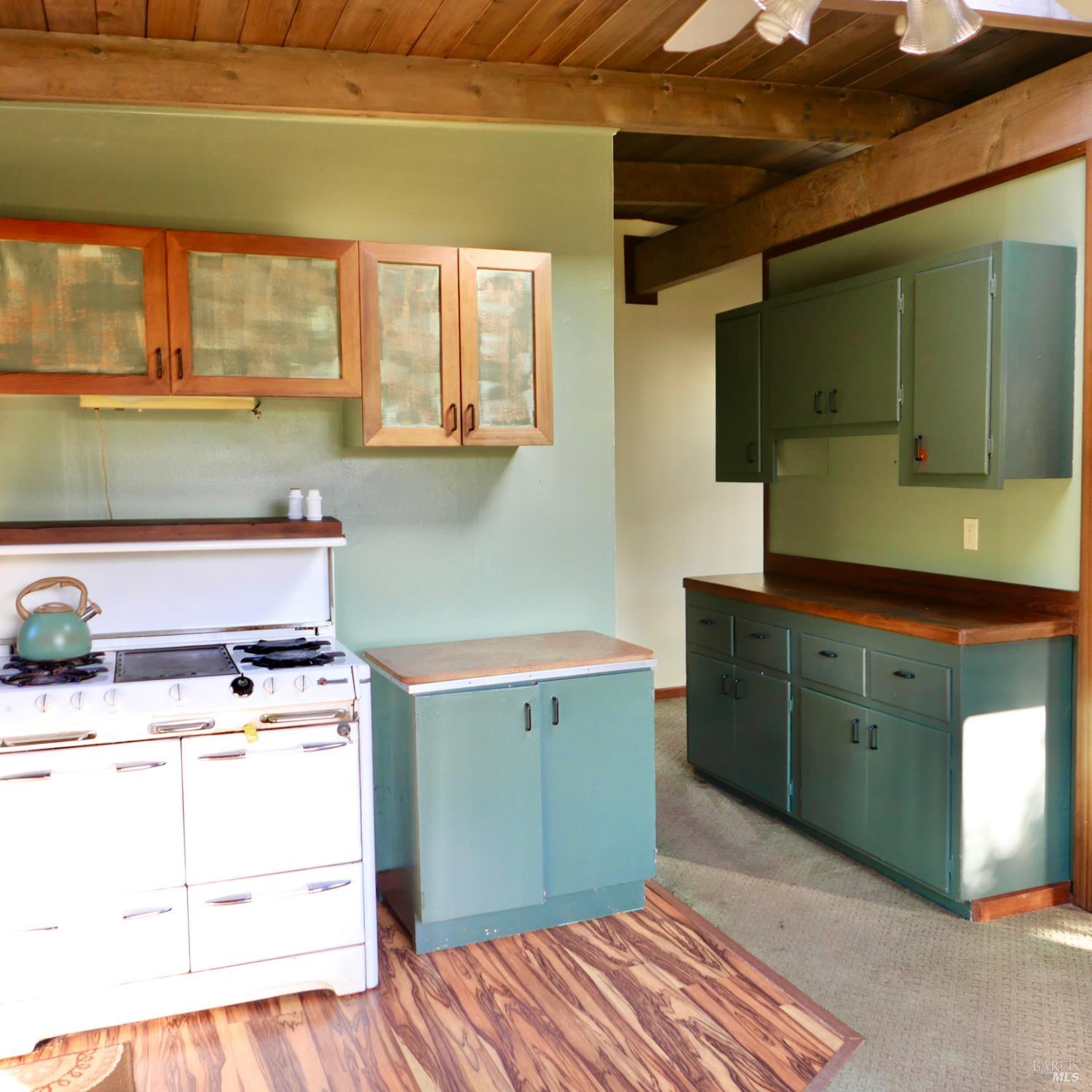 33200 Ocean View Drive Fort Bragg CA 95437