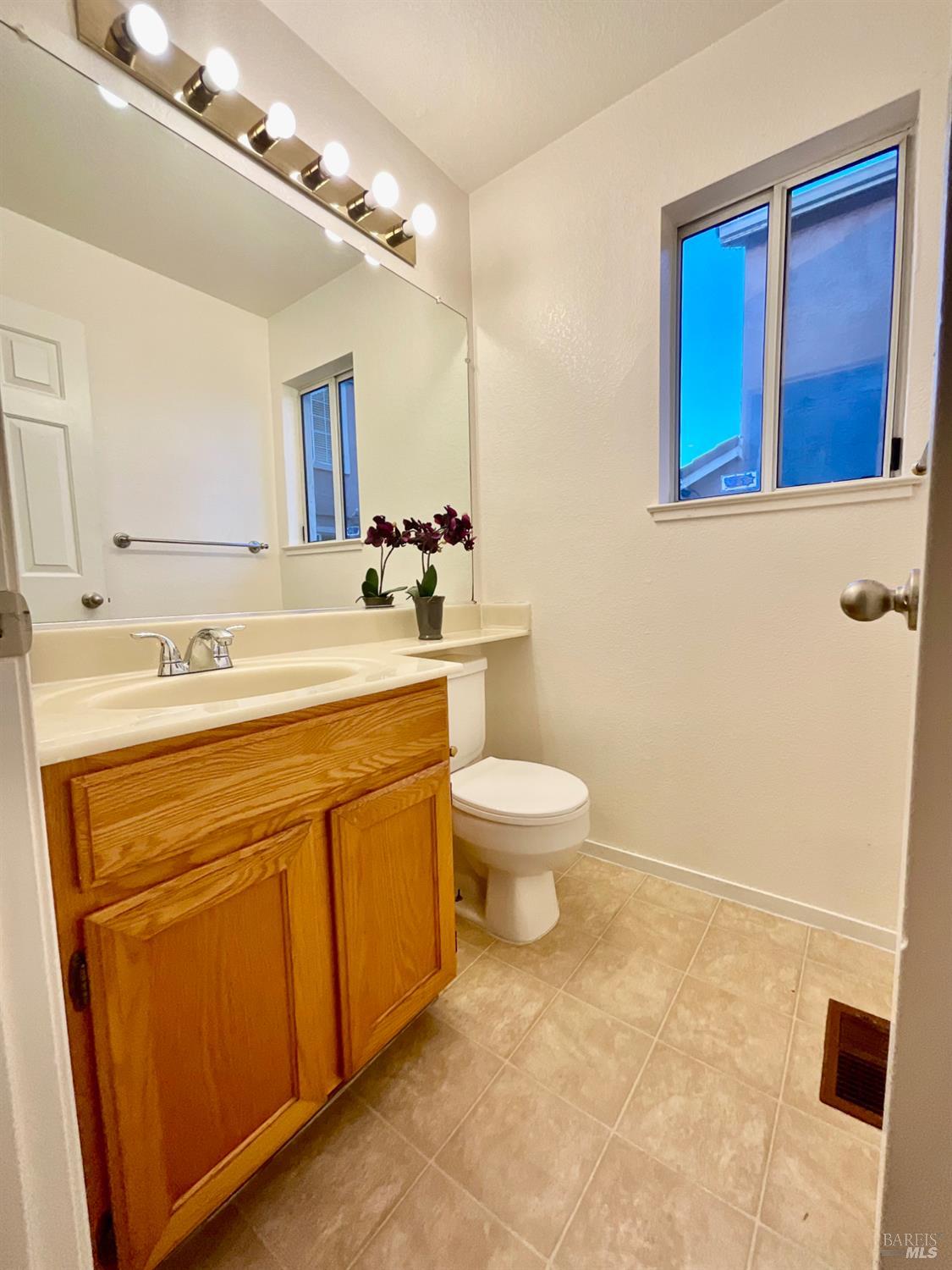 505 Edwards Court Suisun City CA 94585