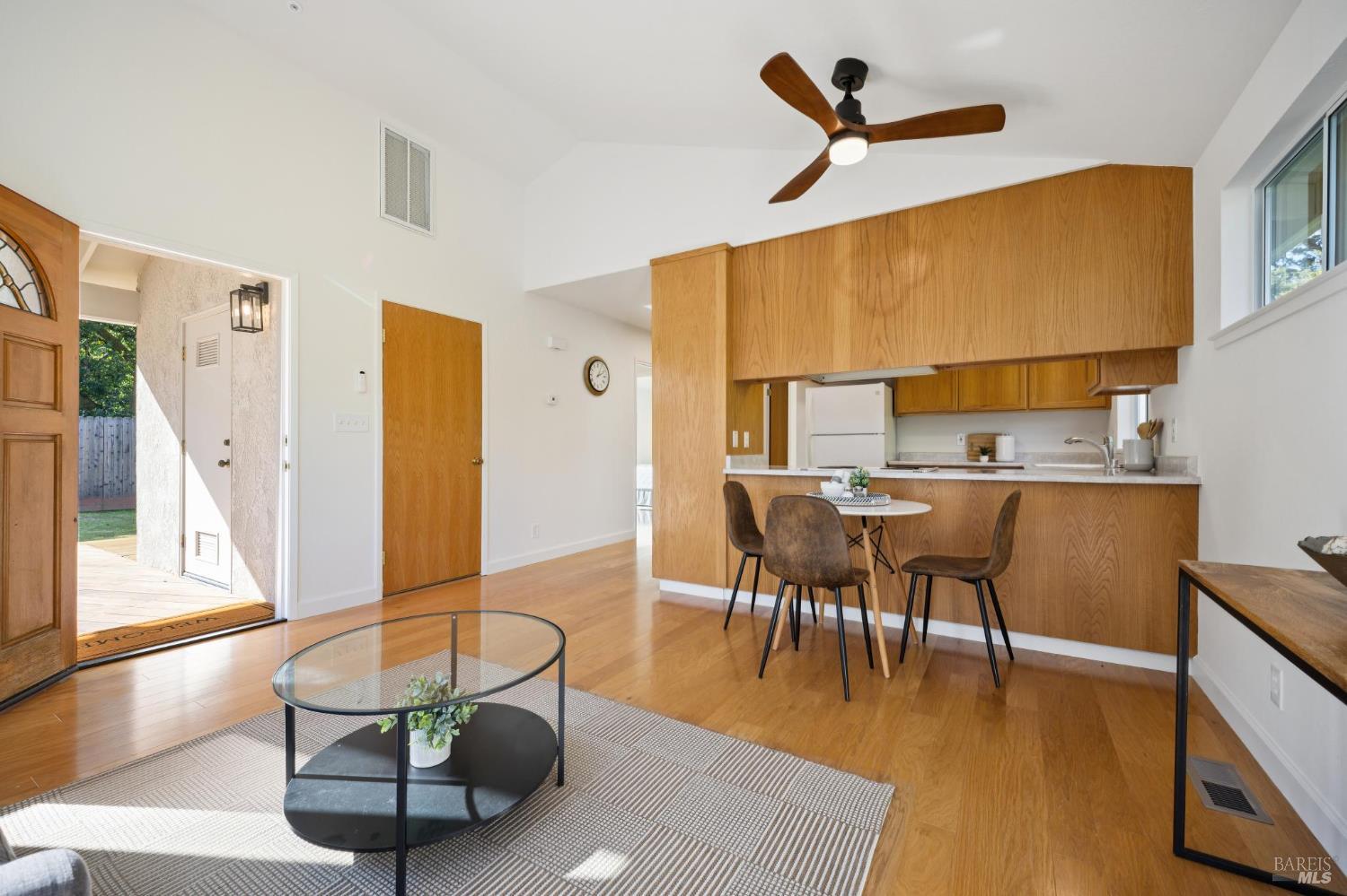 14 Angelica Court Novato CA 94947