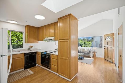 14 Angelica Court Novato CA 94947