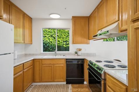 14 Angelica Court Novato CA 94947