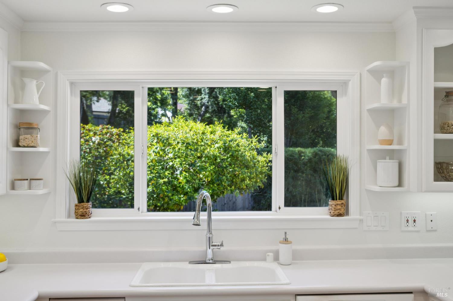 14 Angelica Court Novato CA 94947