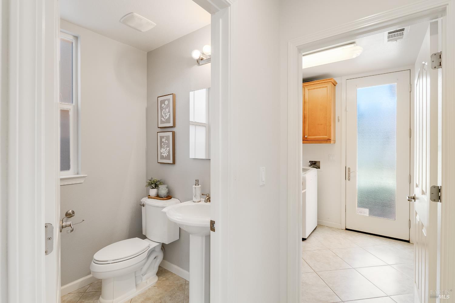438 E Poplar Street Vallejo CA 94592