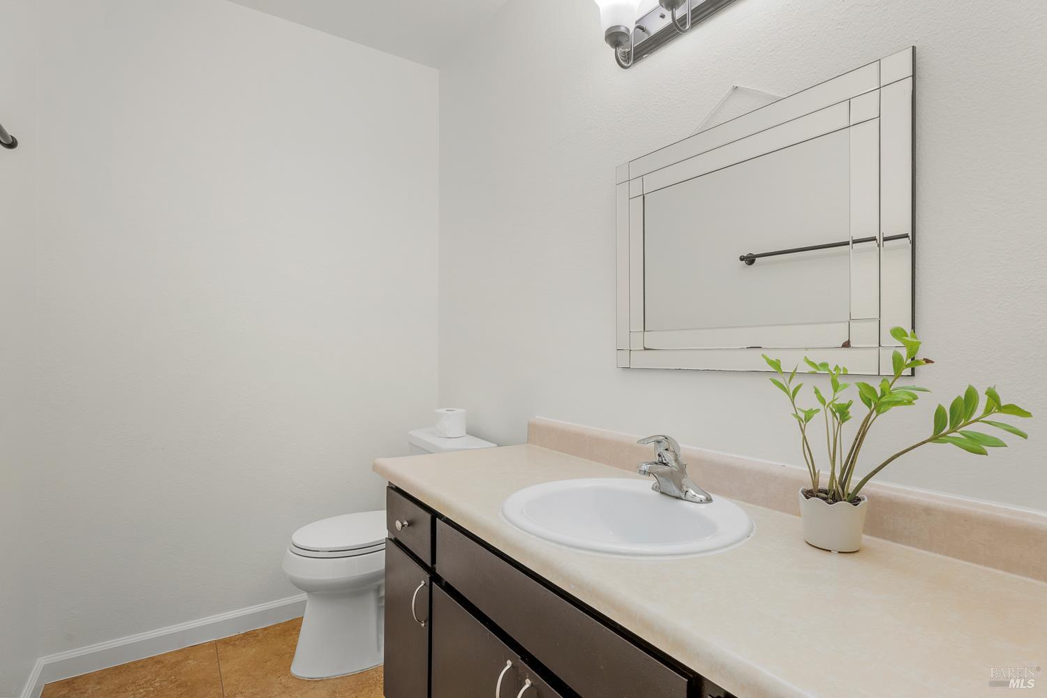 536 Capps Lane Ukiah CA 95482