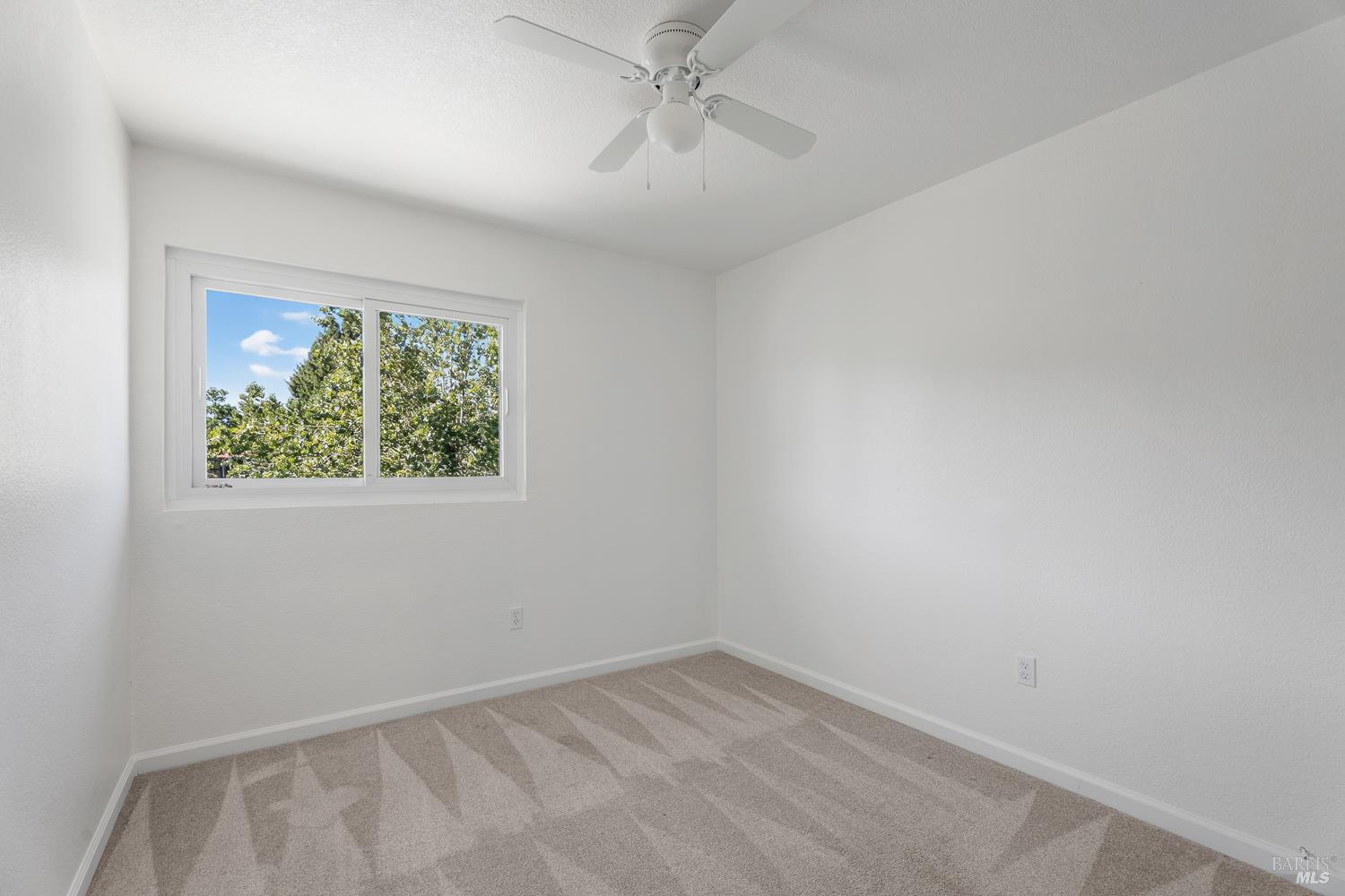 536 Capps Lane Ukiah CA 95482