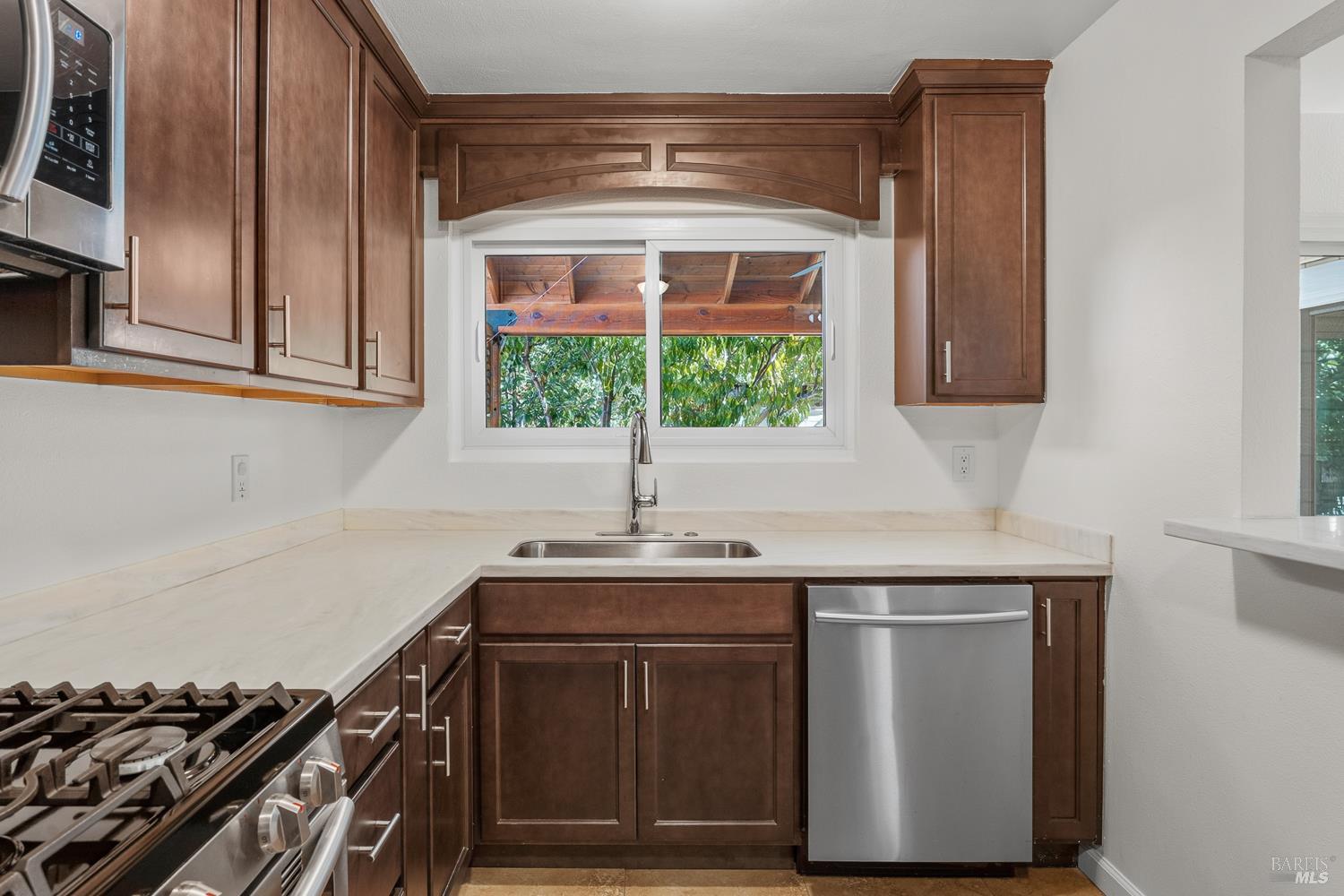 536 Capps Lane Ukiah CA 95482