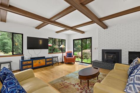 1650 Jonive Road Sebastopol CA 95472