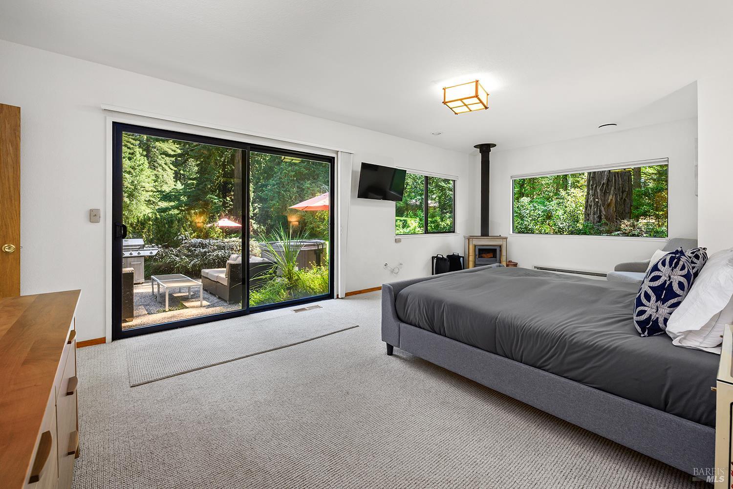 1650 Jonive Road Sebastopol CA 95472