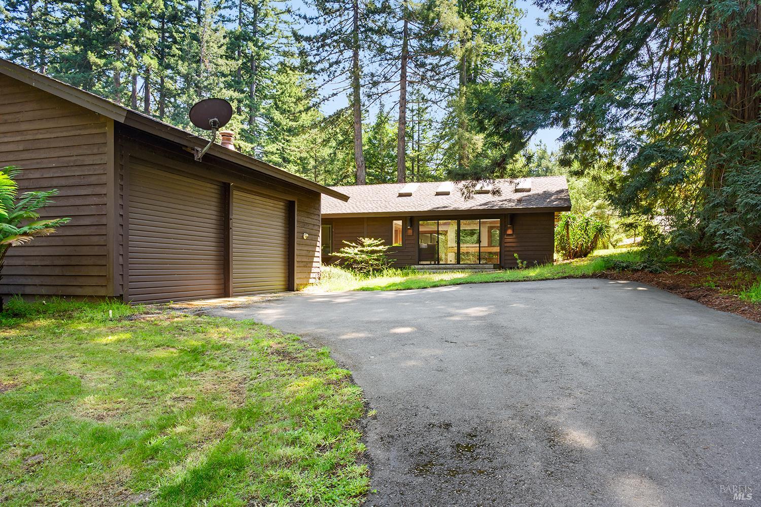 1650 Jonive Road Sebastopol CA 95472