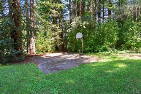 1650 Jonive Road Sebastopol CA 95472