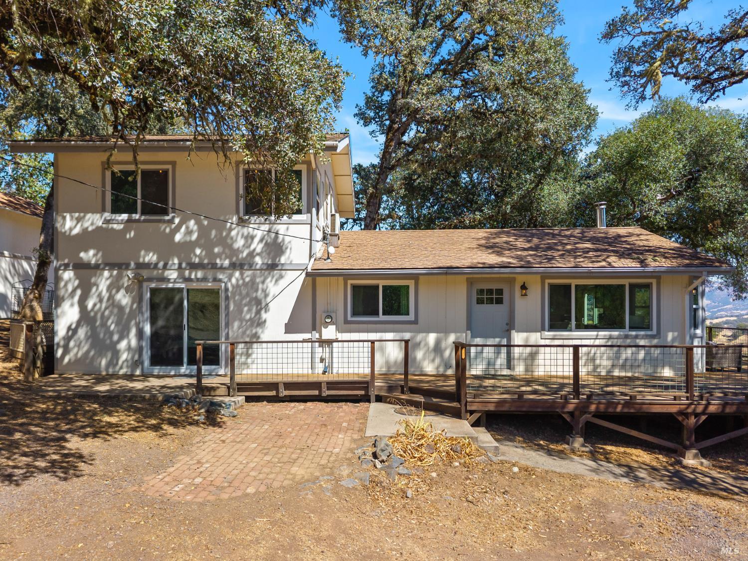 8500 Black Bart Trail Redwood Valley CA 95470