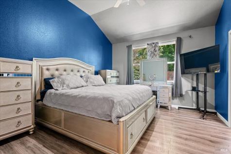 4717-4719 Starbuck Avenue Santa Rosa CA 95409