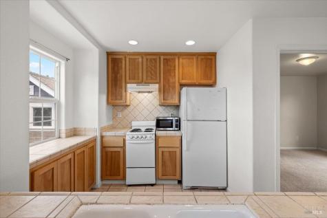 4717-4719 Starbuck Avenue Santa Rosa CA 95409