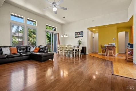 4717-4719 Starbuck Avenue Santa Rosa CA 95409