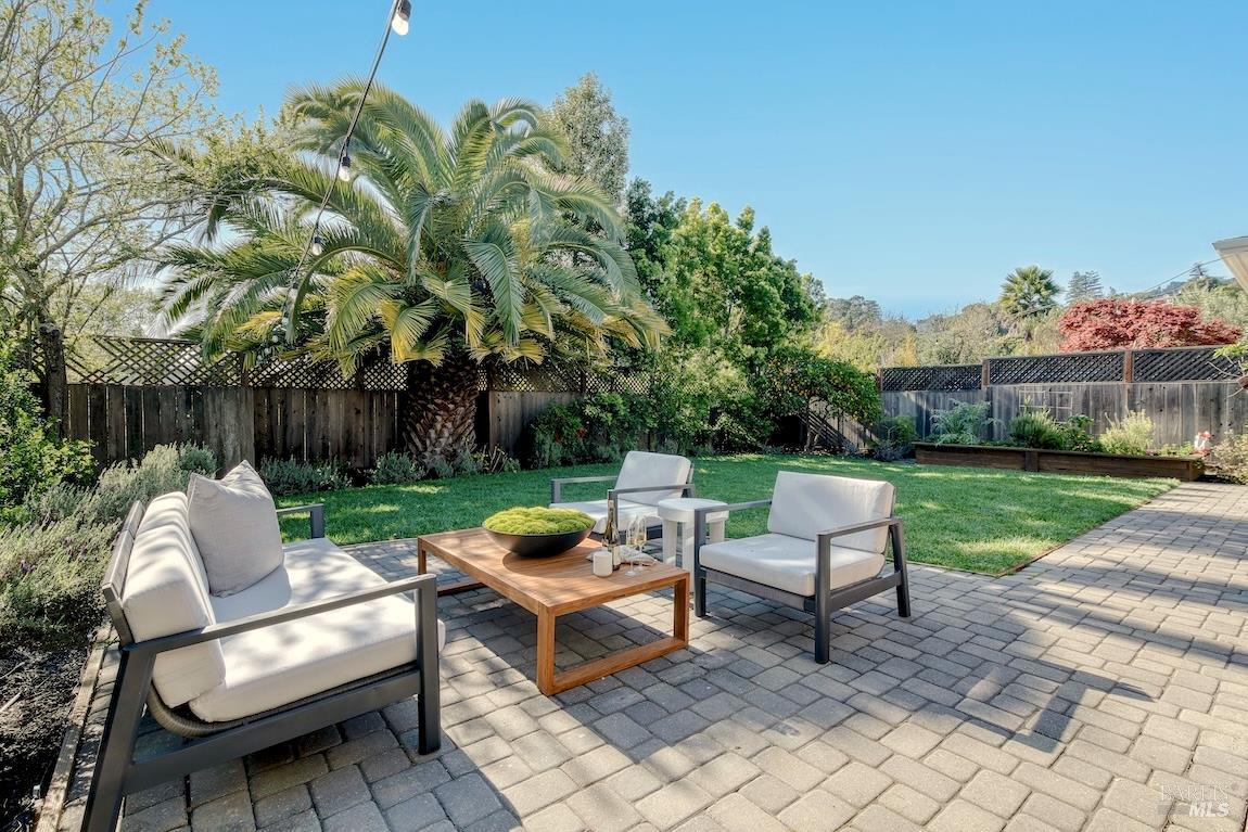 34 Diane Lane Larkspur CA 94939