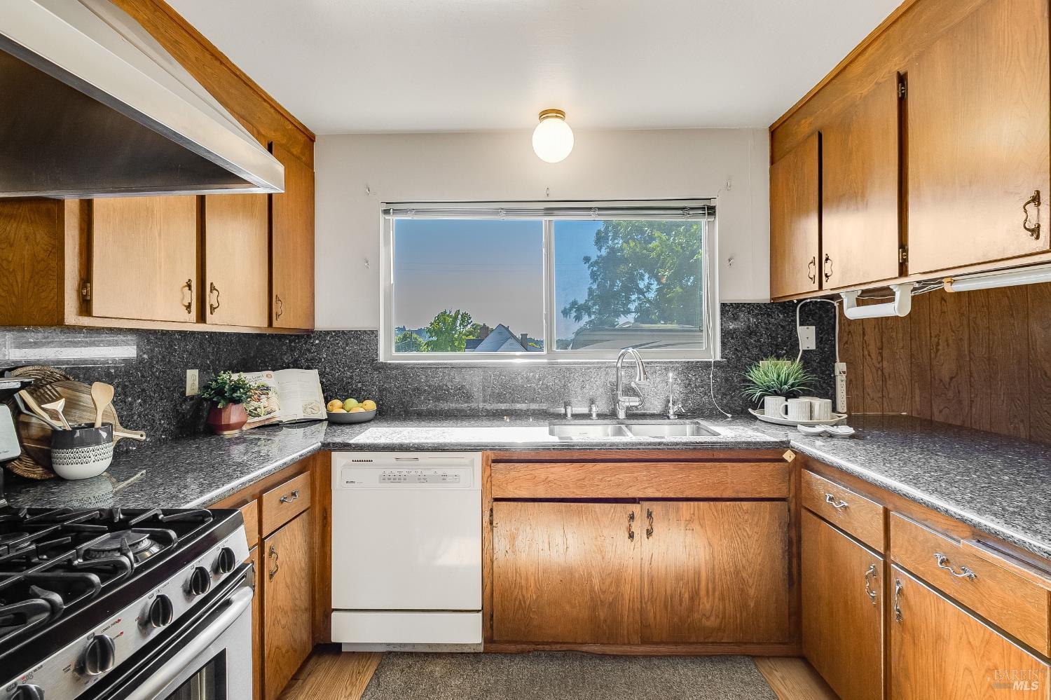 372 Valle Vista Avenue Vallejo CA 94590