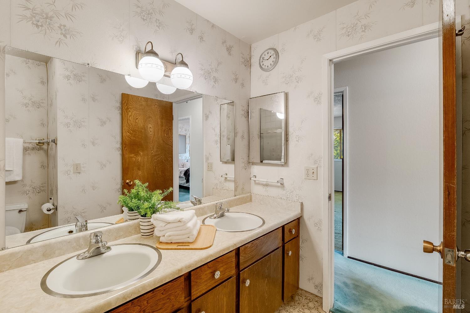 372 Valle Vista Avenue Vallejo CA 94590