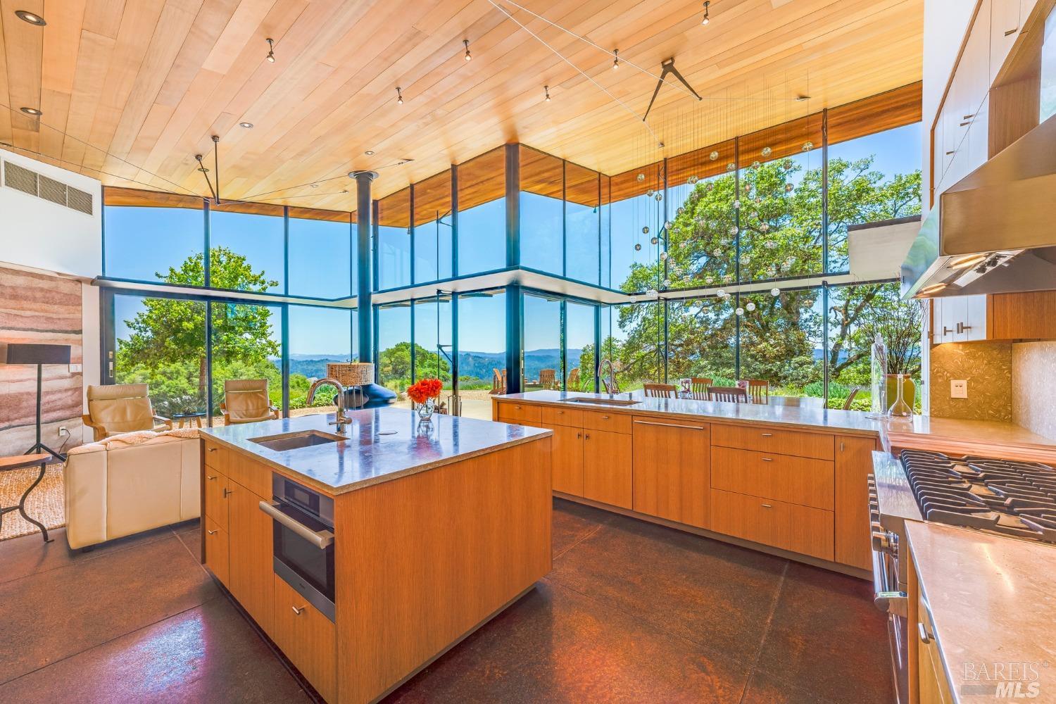 24000 Fig Tree Lane Yorkville CA 95494