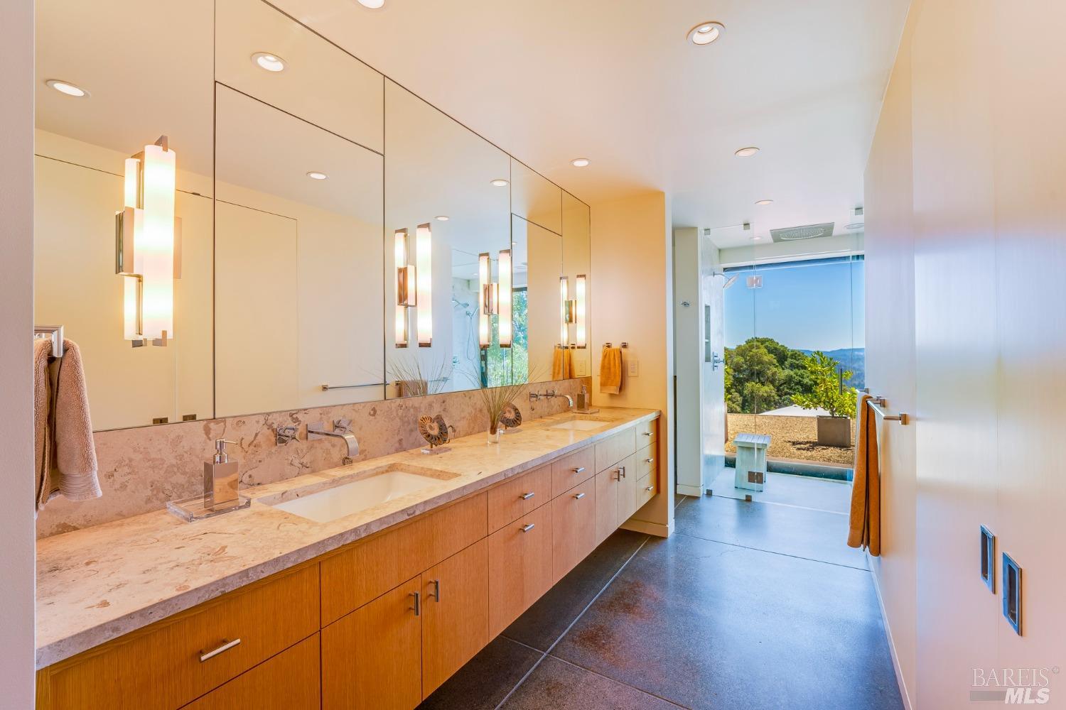 24000 Fig Tree Lane Yorkville CA 95494