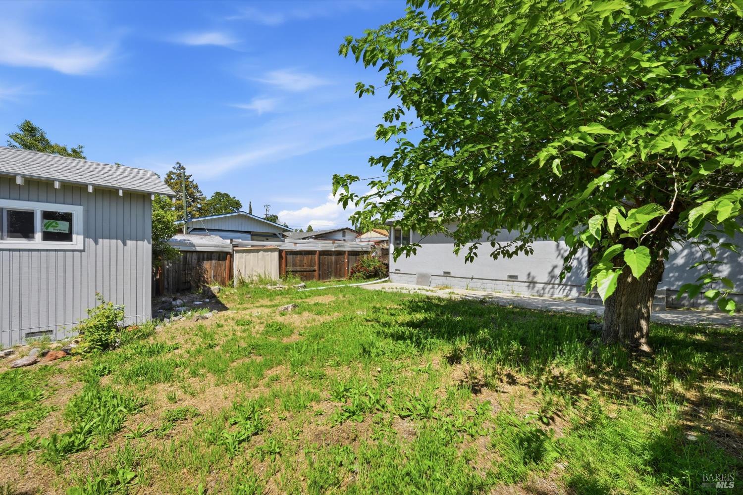3723 Buckeye Street Clearlake CA 95422
