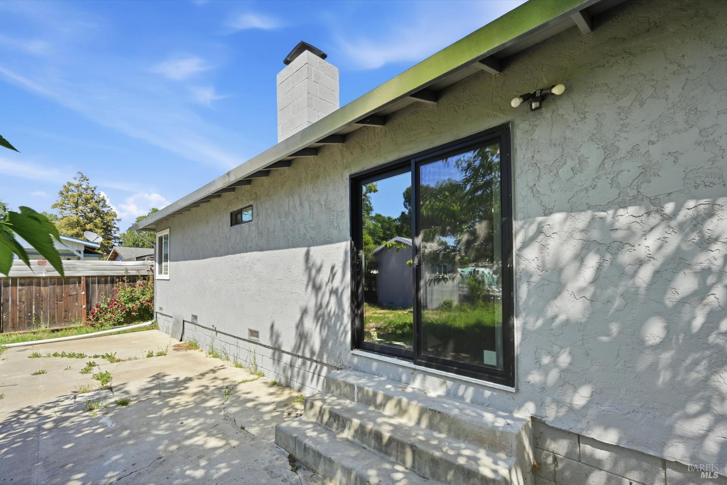 3723 Buckeye Street Clearlake CA 95422