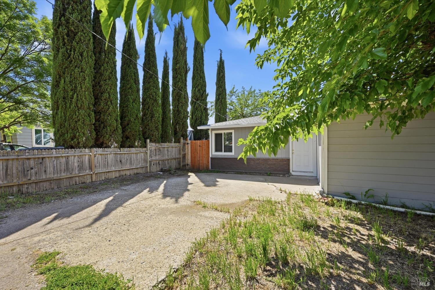 3723 Buckeye Street Clearlake CA 95422