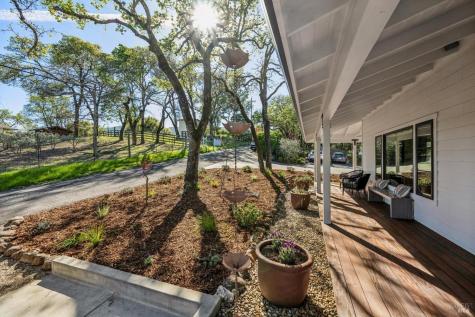 1143-1145 Hill Road Glen Ellen CA 95442