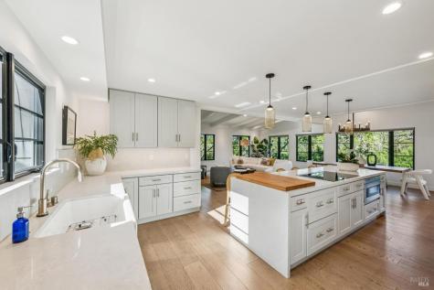 1143-1145 Hill Road Glen Ellen CA 95442