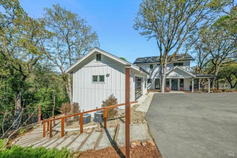 1143-1145 Hill Road Glen Ellen CA 95442