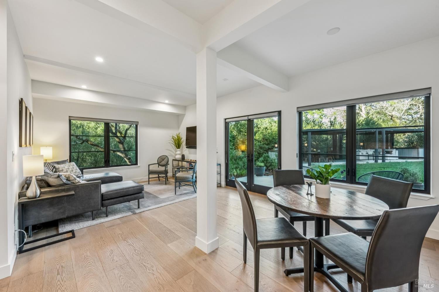 1143-1145 Hill Road Glen Ellen CA 95442