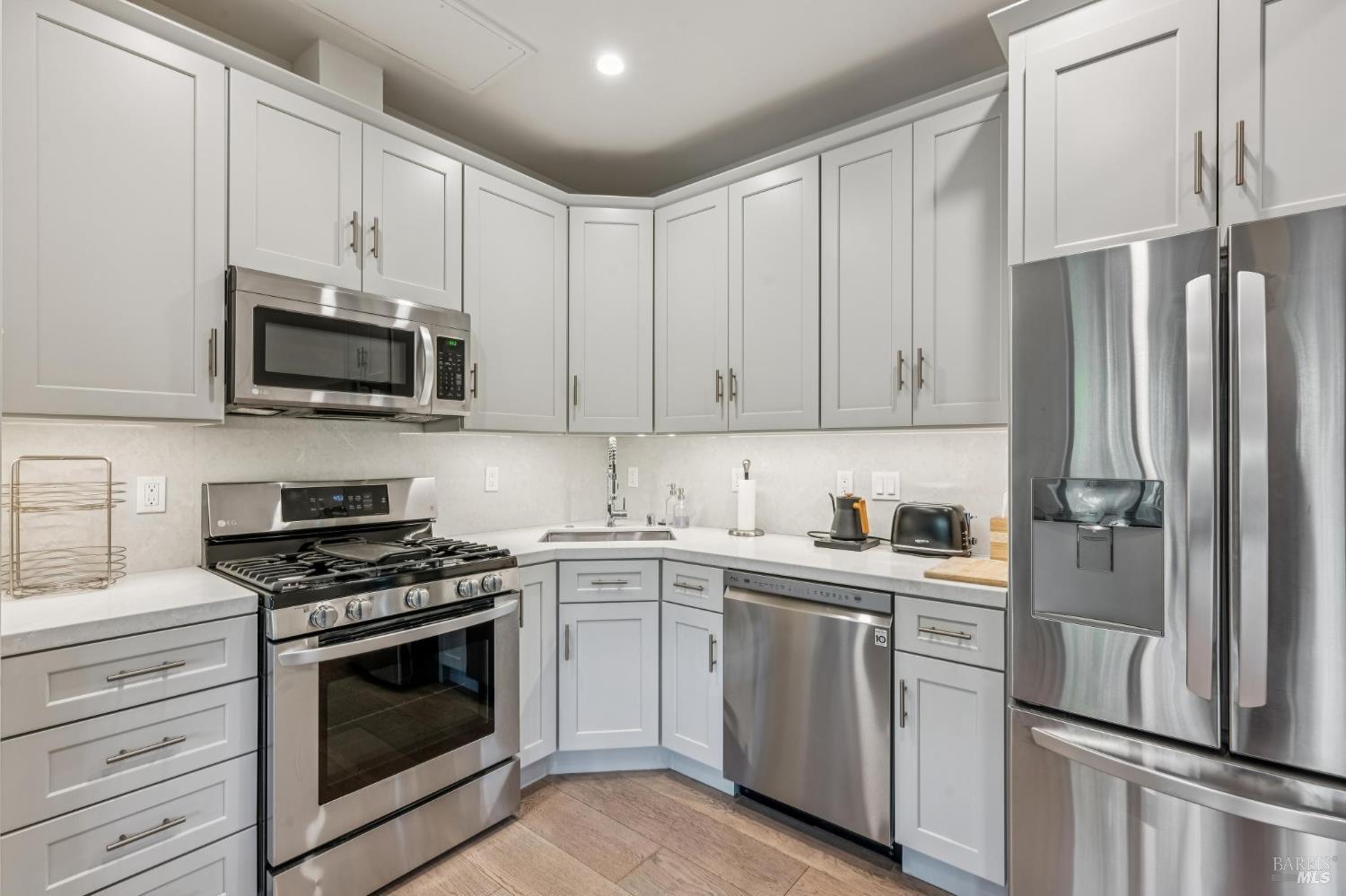 1143-1145 Hill Road Glen Ellen CA 95442
