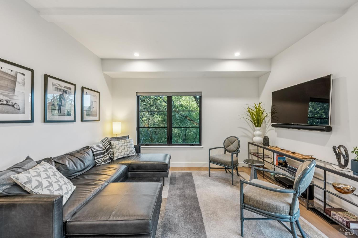 1143-1145 Hill Road Glen Ellen CA 95442