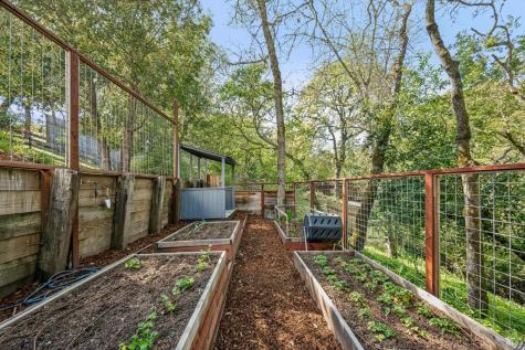 1143-1145 Hill Road Glen Ellen CA 95442