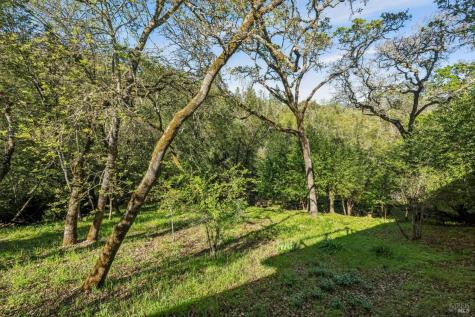 1143-1145 Hill Road Glen Ellen CA 95442