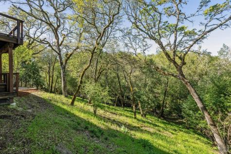 1143-1145 Hill Road Glen Ellen CA 95442