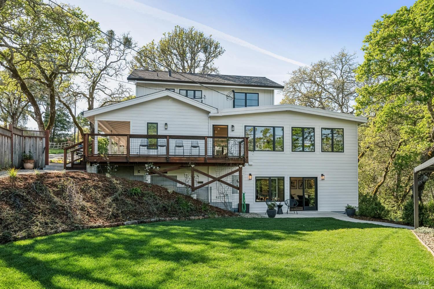 1143-1145 Hill Road Glen Ellen CA 95442