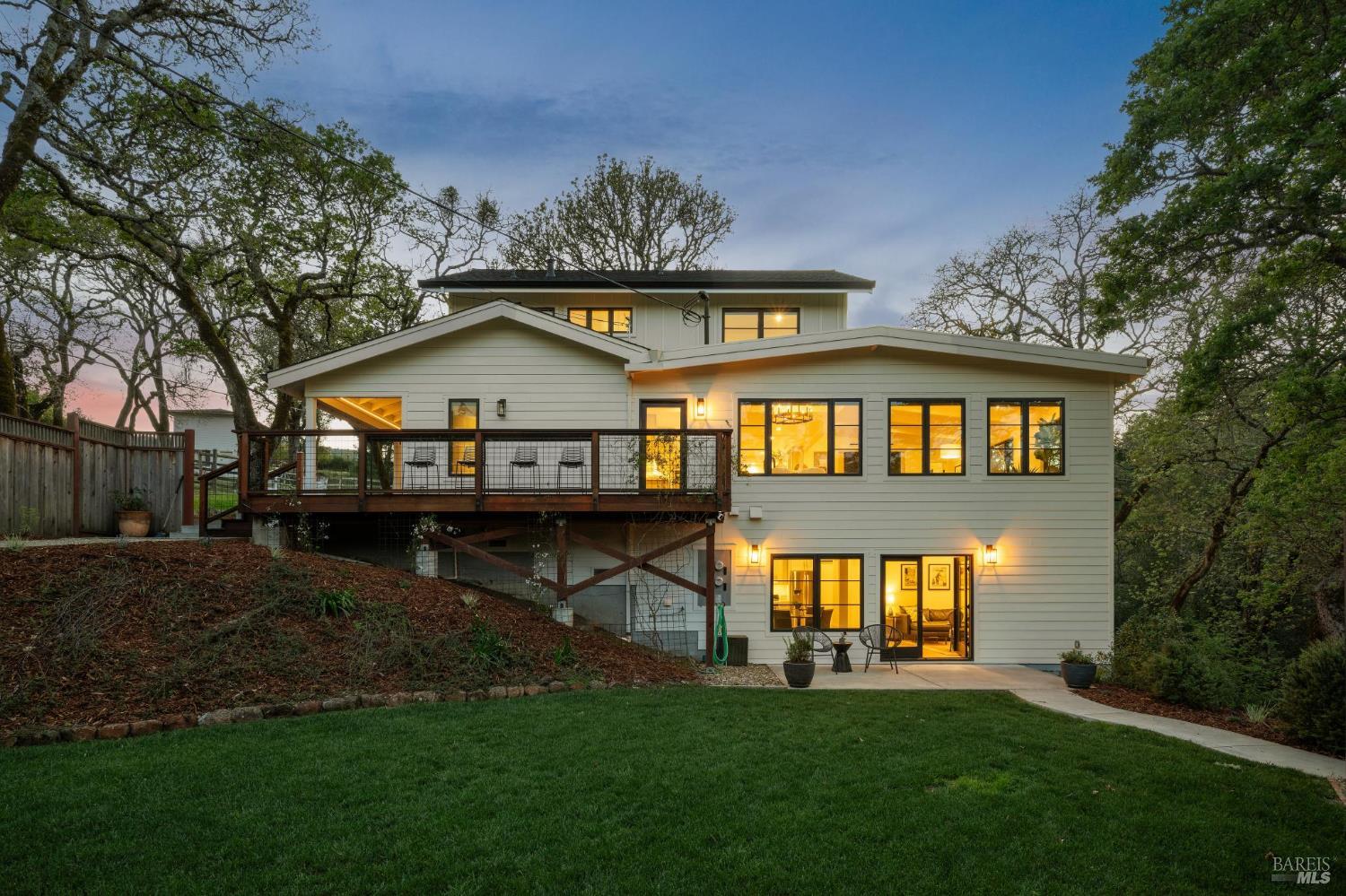 1143-1145 Hill Road Glen Ellen CA 95442