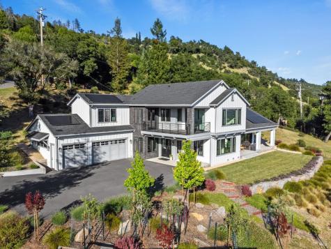5890 Heights Road Santa Rosa CA 95404