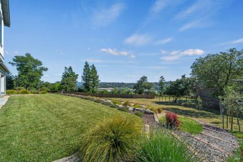 5890 Heights Road Santa Rosa CA 95404