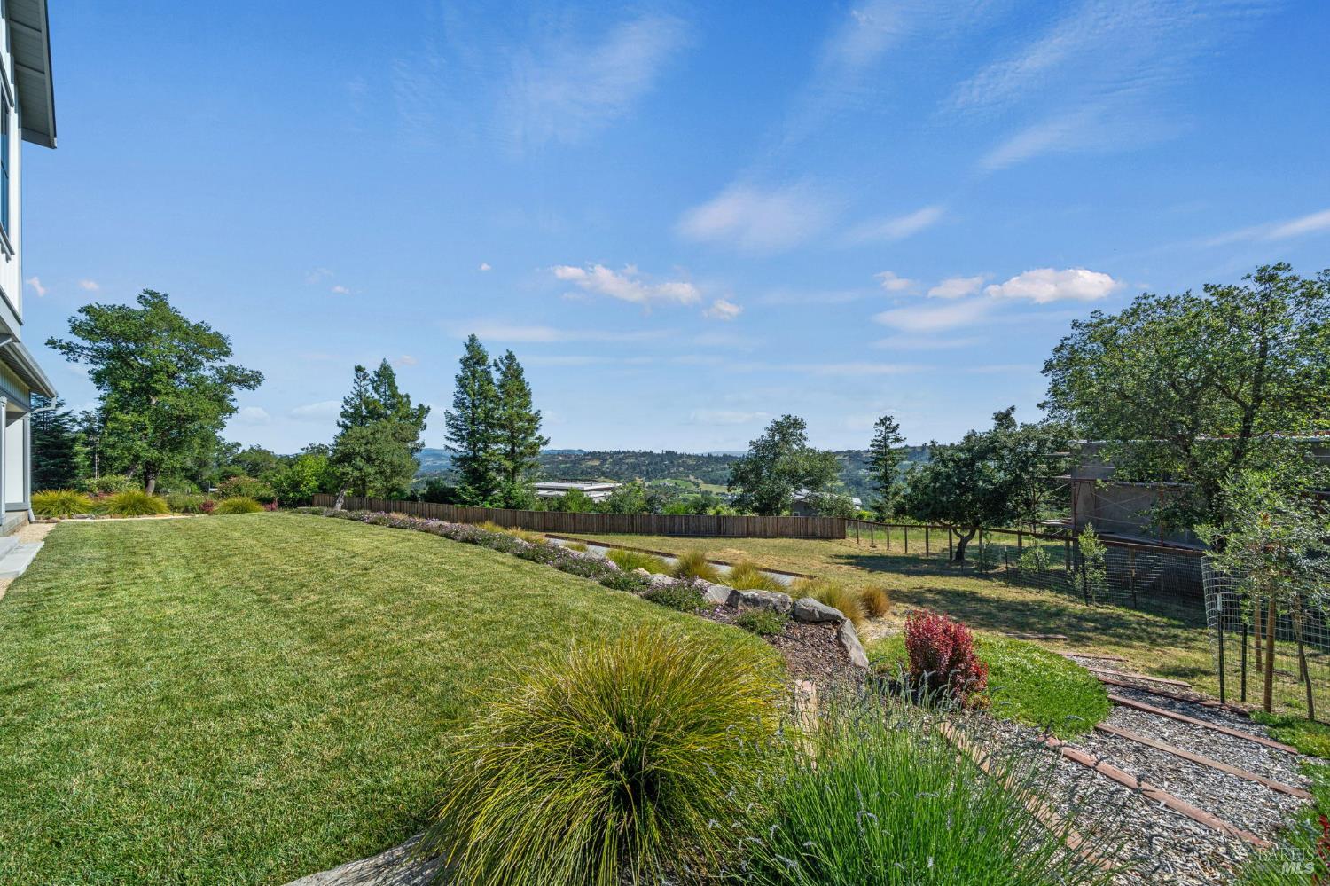5890 Heights Road Santa Rosa CA 95404