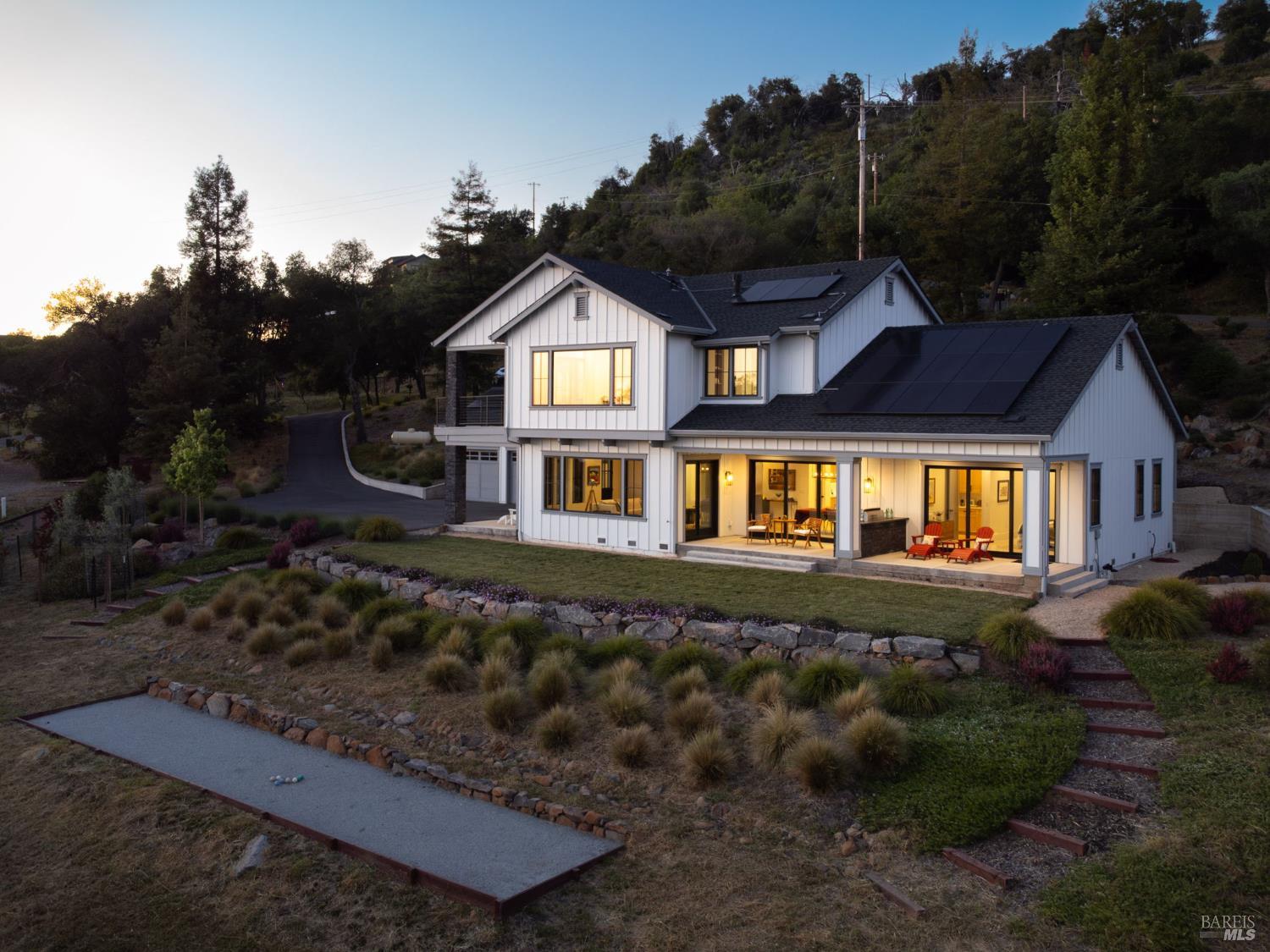 5890 Heights Road Santa Rosa CA 95404